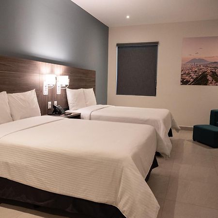Hotel Centria Monterrey Buitenkant foto