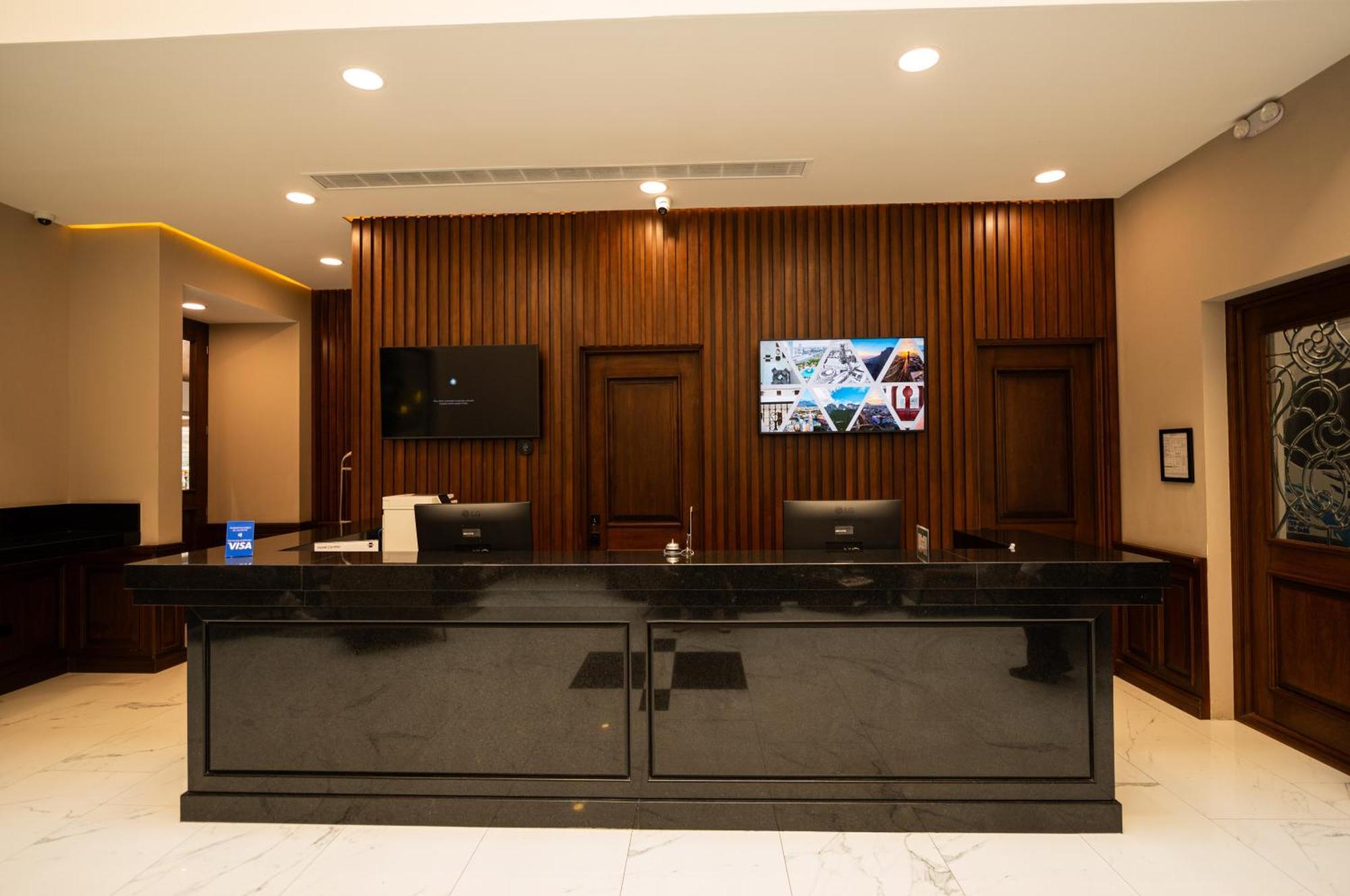 Hotel Centria Monterrey Buitenkant foto
