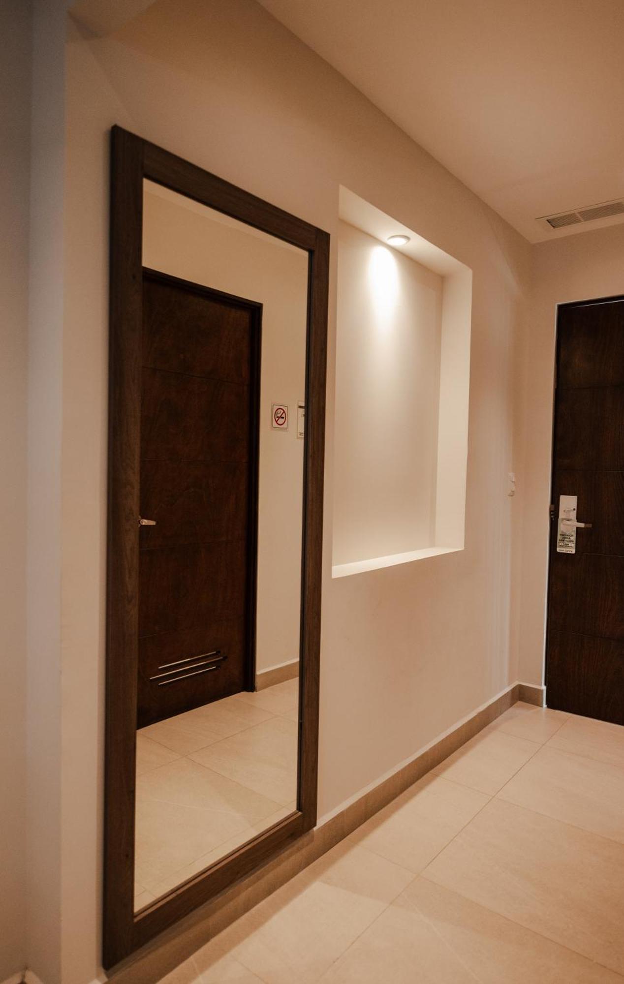 Hotel Centria Monterrey Buitenkant foto