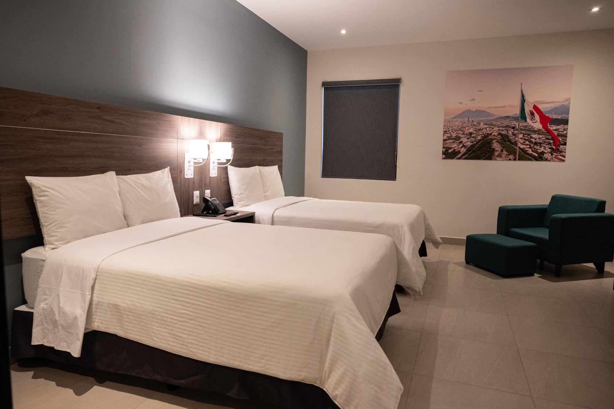 Hotel Centria Monterrey Buitenkant foto